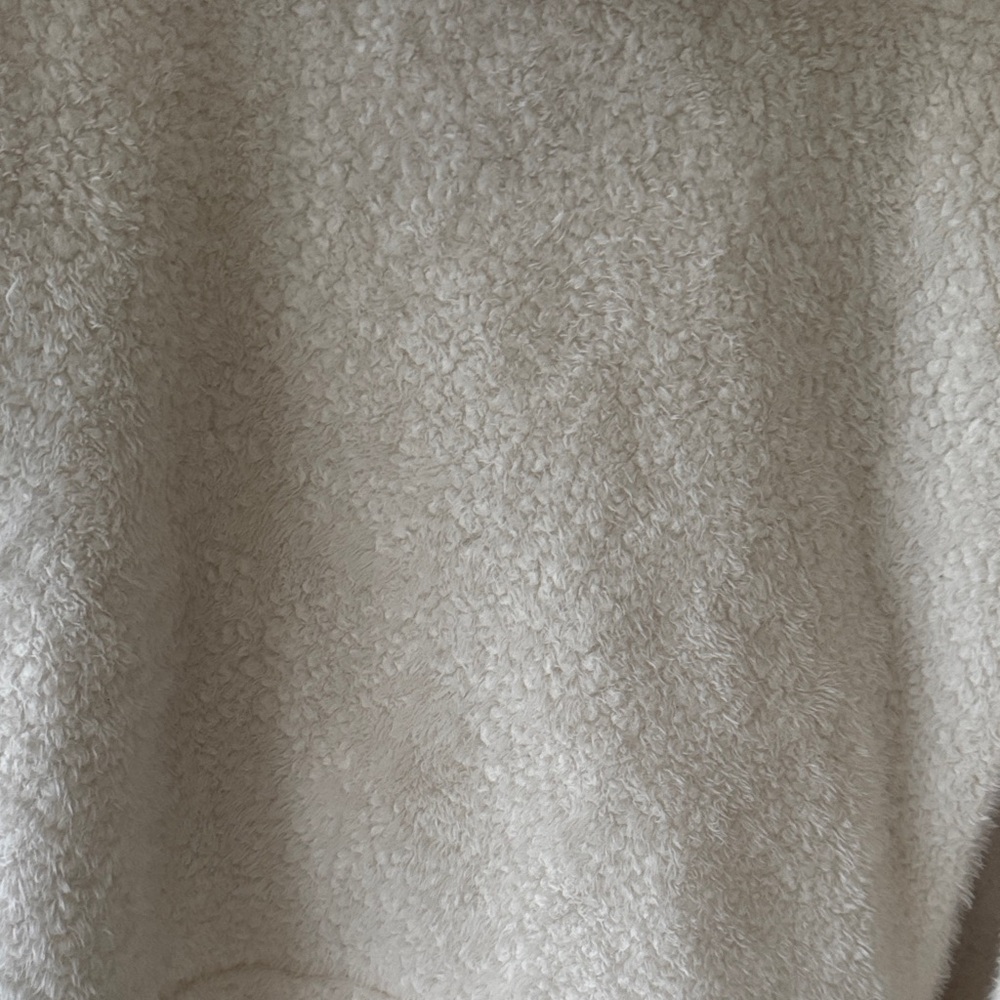 Cozy White Fleece Hoodie Sweater - Picture 5 of 7